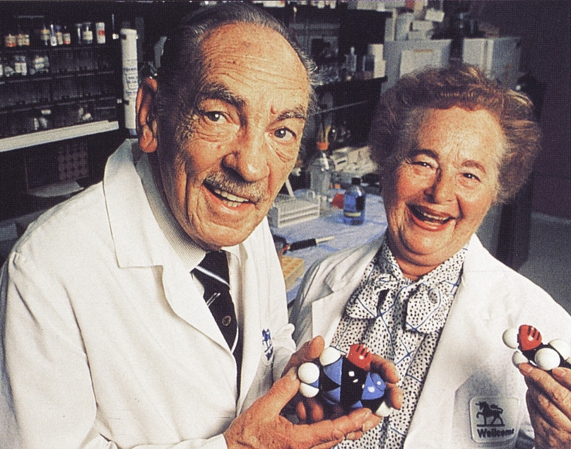 Gertrude Belle Ellion và tiến sĩ George Hitchings (người sau này đồng giải Nobel với Elion).