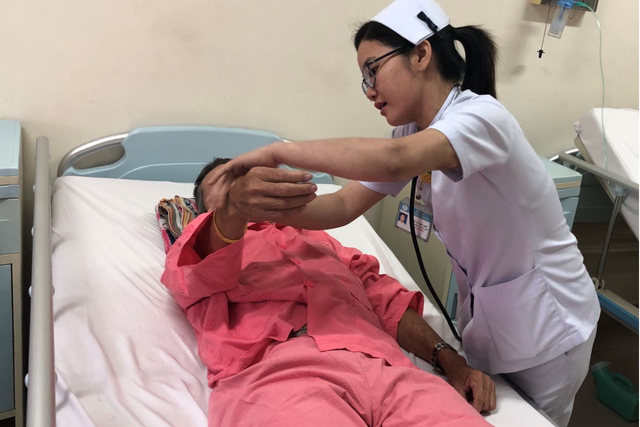 Dự báo đến năm 2030, Việt Nam sẽ thiếu khoảng 50.000 điều dưỡng để đáp ứng nhu cầu người bệnh.