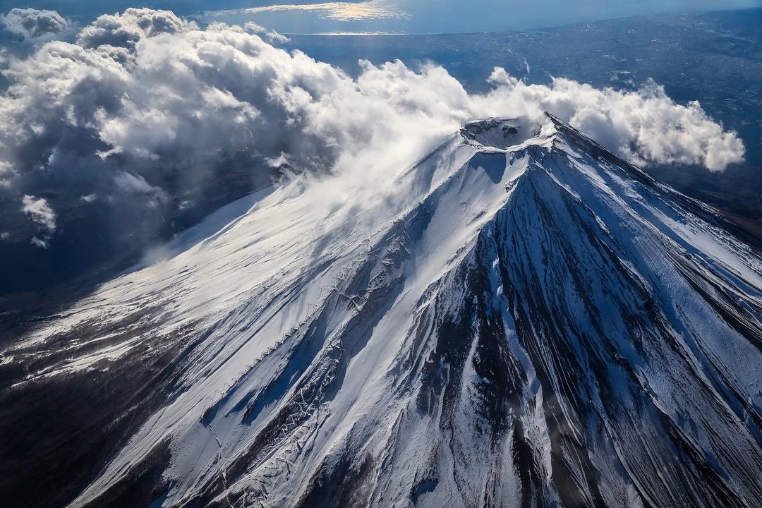 Từng phát ngán mỗi khi thấy núi Phú Sĩ, chàng thanh niên khiến cả thế giới ngỡ ngàng với những bức ảnh đẹp mê đắm về ngọn núi quê hương