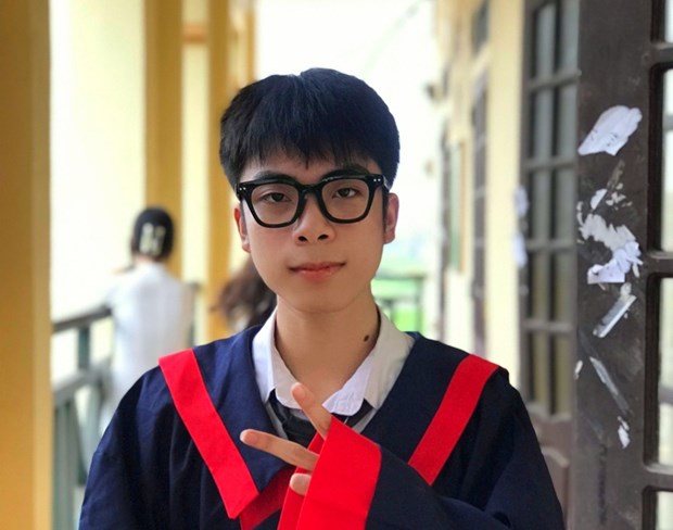 Em Phạm Văn Linh là thủ khoa cả nước Kỳ thi tốt nghiệp THPT năm 2022. (Ảnh: NVCC) 