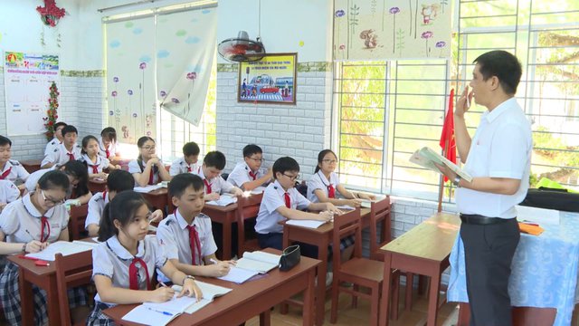 Học sinh Quảng Ngãi nghỉ học từ ngày 27/9 để tránh bão. 