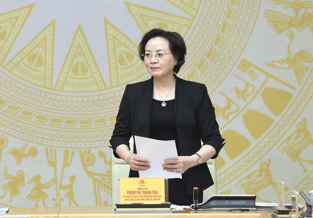 Bộ trưởng Bộ Nội vụ Phạm Thị Thanh Trà báo cáo tại phiên họp - Ảnh: VGP/Nhật Bắc.