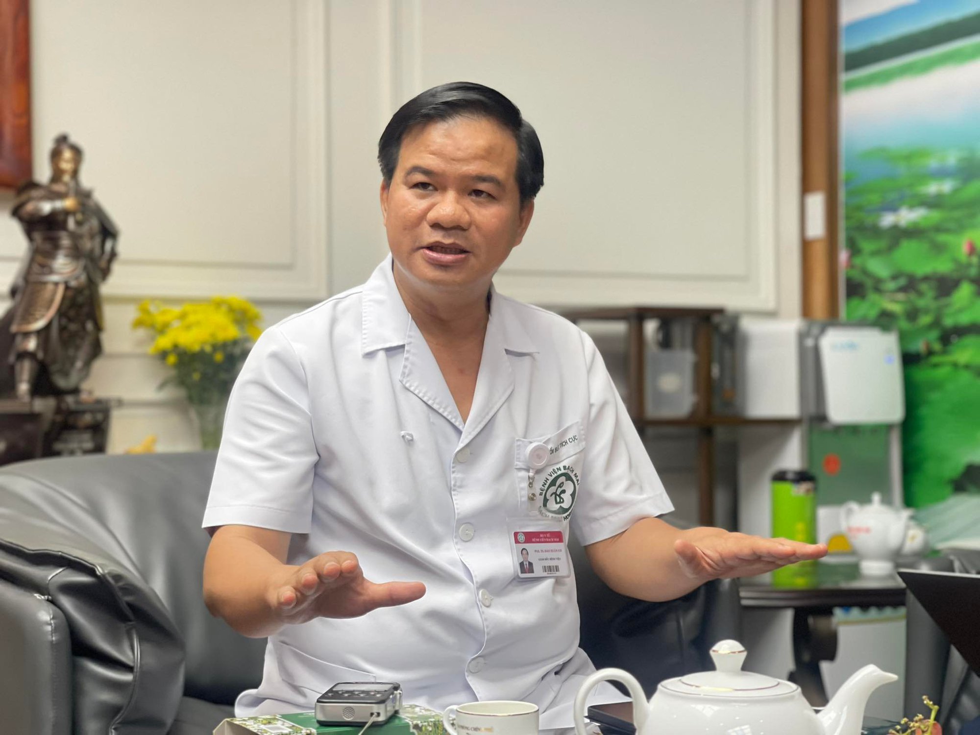 PGS.TS Đào Xuân Cơ- Giám đốc Bệnh viện Bạch Mai chia sẻ về những khó khăn của Bệnh viện trong thời gian thực hiện thí điểm tự chủ toàn diện Ảnh: Thái Bình 