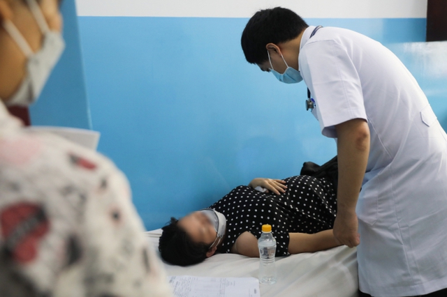  Thai phụ bị sốt xuất huyết cần được theo dõi chặt chẽ tại các bệnh viện chuyên khoa.