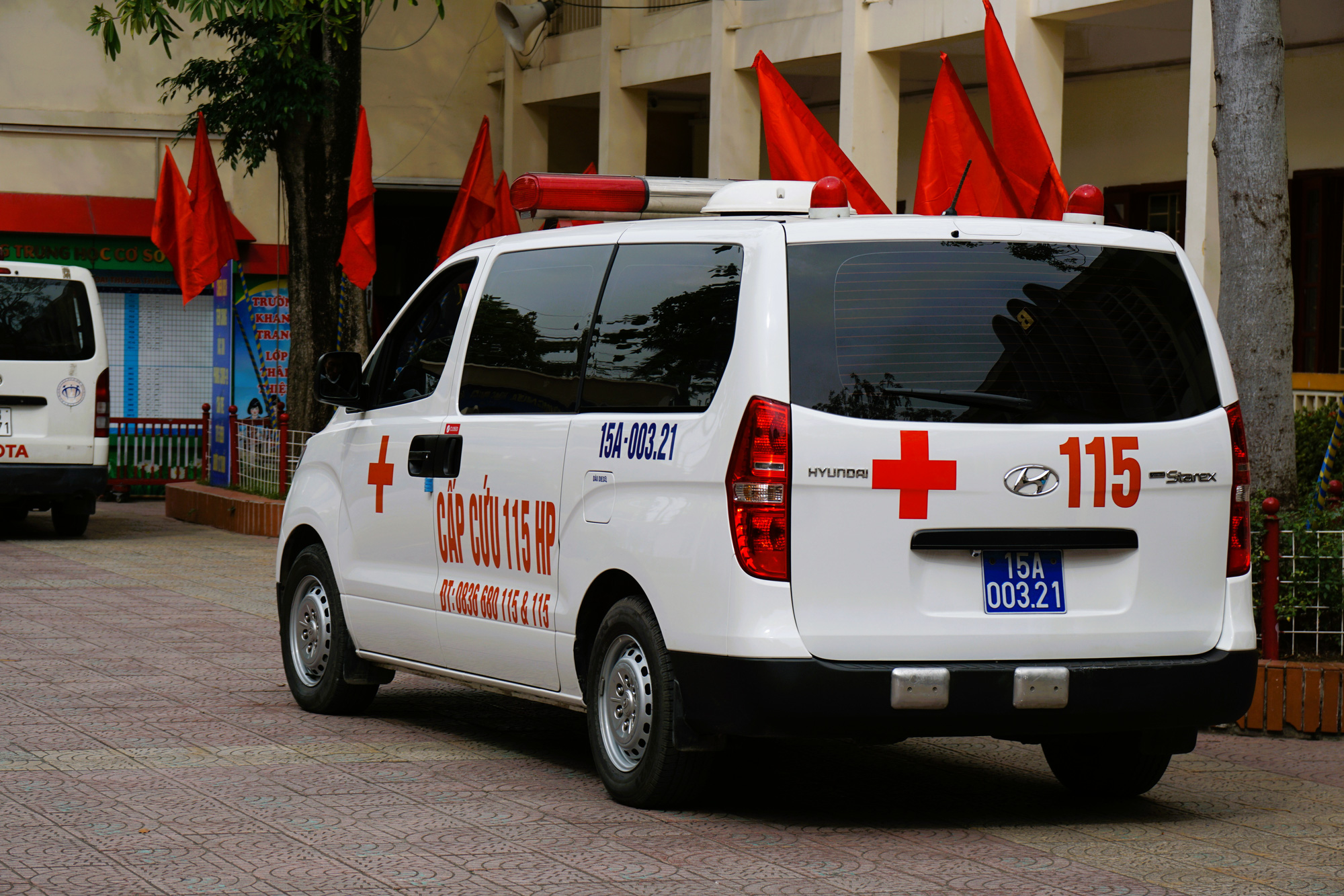  Bộ Y tế yêu cầu các đơn vị y tế từ Quảng Ninh đến Quảng Ngãi tổ chức trực chuyên môn, trực cấp cứu 24/24h, sẵn sàng thu dung cấp cứu cho nạn nhân do mưa, bão số 3 gây ra; không để gián đoạn công tác cấp cứu, điều trị cho người dân. Ảnh minh hoạ