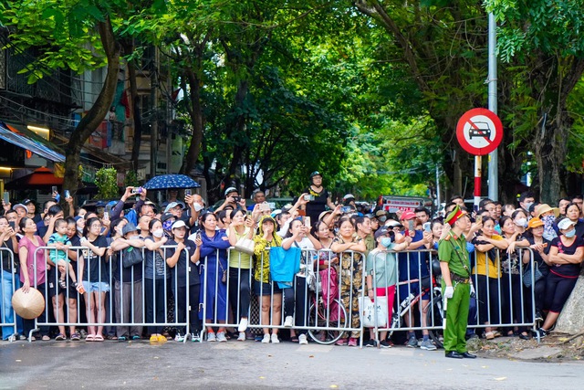 Xúc động hình ảnh tiễn biệt Phó Thủ tướng Lê Văn Thành về đất mẹ