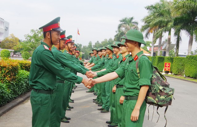 Gia nhập quân ngũ, cấp bậc khởi điểm của người mới tham gia nghĩa vụ quân sự là gì?