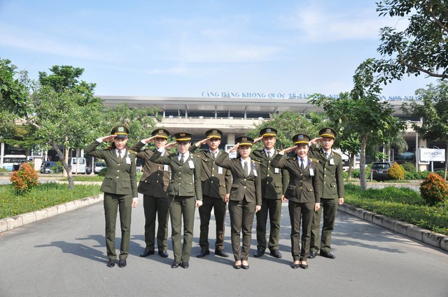 'Giật mình' với mức lương của ngành an ninh hàng không mà không phải ai cũng biết