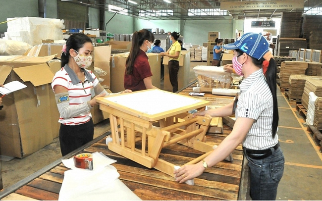Việt Nam đã vượt qua Trung Quốc để trở thành nước xuất khẩu hàng nội thất thành phẩm lớn nhất vào thị trường Hoa Kỳ.