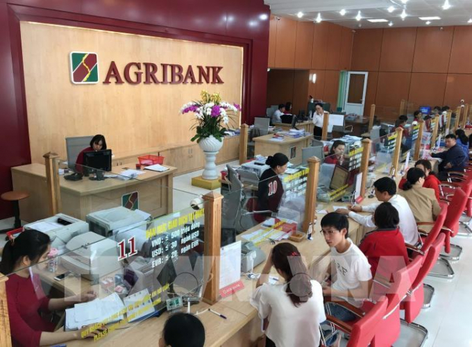 Agribank miễn 100% phí dịch vụ chuyển tiền trong nước, áp dụng trên tất các kênh thanh toán tại quầy giao dịch. Ảnh: Internet