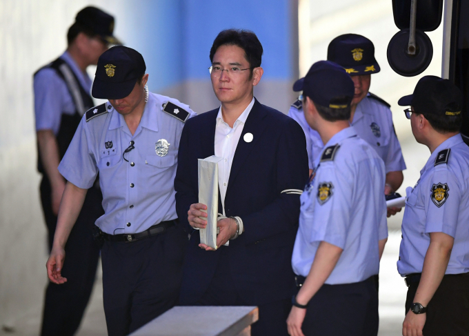 Việc Lee Jae Yong vắng mặt sẽ ảnh hưởng tới những quyết định đầu tư mạo hiểm và các thương vụ M&A quan trọng của Samsung, tác động nhiều đến kinh tế Hàn Quốc. Ảnh: TL