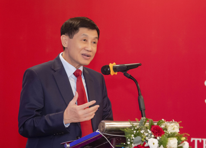 'Đại gia hàng hiệu' Johnathan Hạnh Nguyễn muốn lập hãng bay chở hàng vốn 100 triệu USD. Ảnh: TL