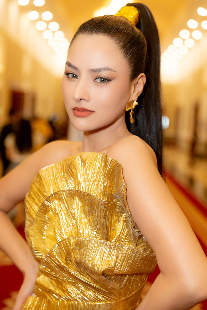 10 năm trước khán giả đã quá quen với tên tuổi của Vũ Thu Phương, một siêu mẫu “đắt show” của làng thời trang Việt. Ảnh: NVCC