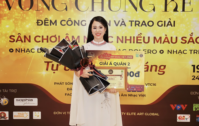 Nữ ca sĩ trẻ Nguyễn Phương Linh xuất sắc giành giải Á quân 2 về dòng nhạc dân ca, trữ tình tại cuộc thi Tài năng âm nhạc Việt 2022. Ảnh: BTC