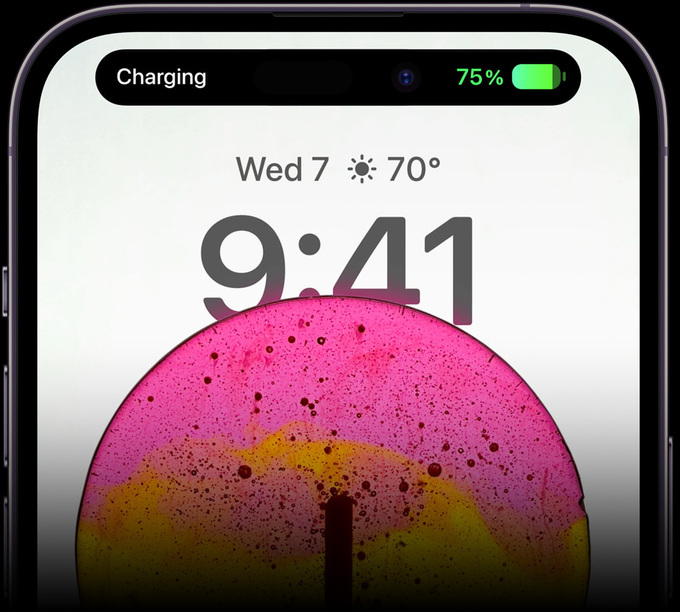 Màn hình iPhone 14 Pro với thiết kế notch mới. Ảnh: Apple