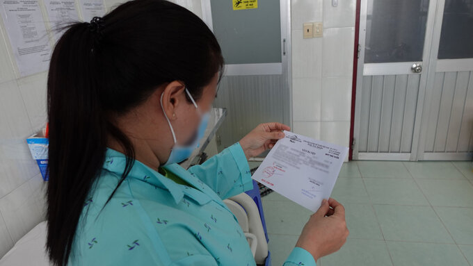 Bệnh nhân mắc bệnh đậu mùa khỉ đầu tiên tại Việt Nam nhận được giấy xuất viện vào ngày 14/10. Ảnh: Bệnh viện cung cấp