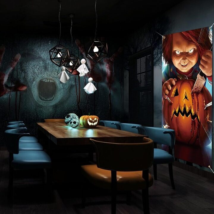 Trang trí Halloween theo phong cách kinh dị cổ điển tạo bầu không khí ma mị. (Ảnh: Ubuy)