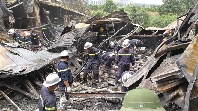 Xét xử sơ thẩm vụ cháy xưởng ở Trung Văn khiến 8 người tử vong. (Ảnh: CAND)