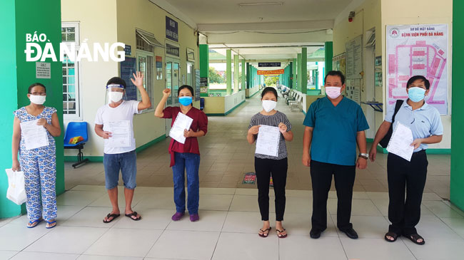 Ca mắc COVID-19 trong cộng đồng đầu tiên tại Đà Nẵng được chữa khỏi. (Ảnh: Baodanang)