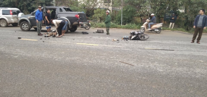 Xe máy va chạm với đầu kéo trên đường Hồ Chí Minh, 1 người tử vong. (Ảnh: PLVN)