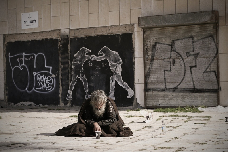 homeless-2223116_960_720