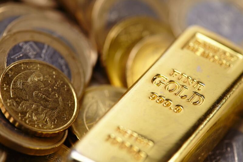 Bảng giá vàng hôm nay 23/2/2022, giá vàng SJC, vàng 9999 tiếp tục tăng dự báo chạm mốc 64 triệu đồng/lượng, khoảng cách giá mua và bán vàng được thu hẹp có lợi cho người mua.