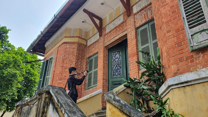 Biệt thự Pháp cổ này nằm ở số 26, đường Lê Lợi, TP Huế.