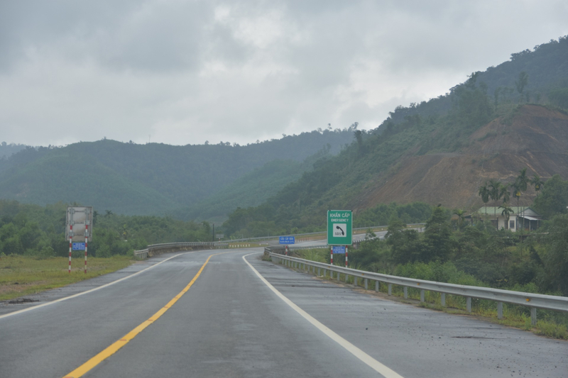 Theo ông Trần Quốc Phụng - Chủ tịch UBND huyện Nam Đông, địa phương có đường cao tốc đi qua khoảng 35 km.