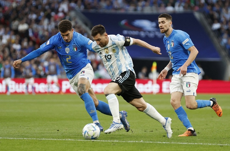 Messi góp hai đường kiến tạo, giúp Argentina hạ Italy 3-0 ở trận Finalissima 2022 tại Wembley.