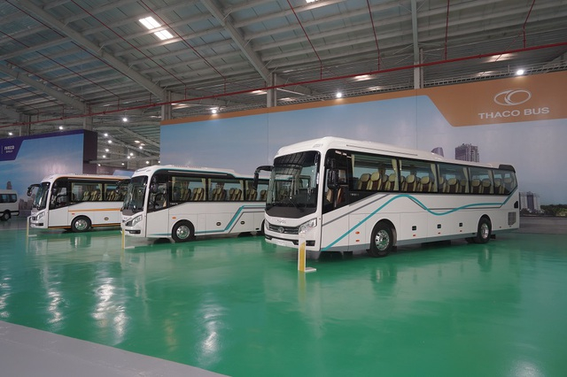 Xe bus cao cấp THACO thương hiệu Mercedes-Benz sẽ mang lại tiêu chuẩn mới cho ngành vận tải hành khách tại Việt Nam.