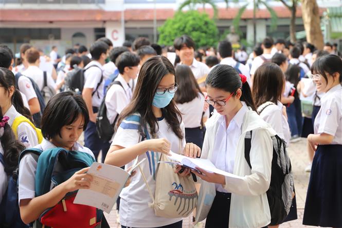 Đáp án đề thi môn Ngữ Văn tuyển sinh lớp 10 tỉnh Hậu Giang năm 2022