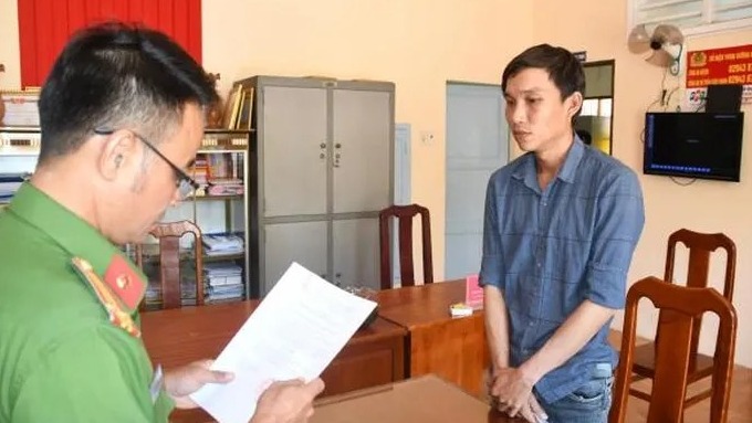 Công an tỉnh Trà Vinh tống đạt các quyết định đối với Lộc