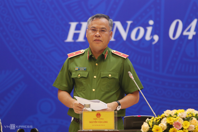 Thiếu tướng Nguyễn Văn Long tại họp báo. Ảnh: Phạm Dự
