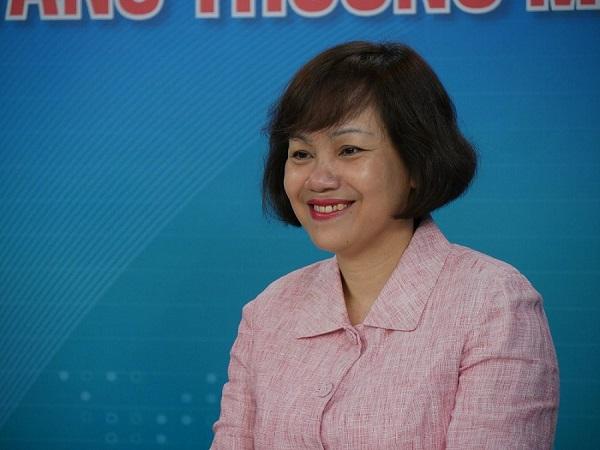 Theo bà Lê Việt Nga - Phó Vụ trưởng Vụ Thị trường trong nước, quy định 'chủ yếu phục vụ trong bán kính 500m' chỉ nhằm làm rõ hơn tính tiện lợi của các cửa hàng tiện lợi.