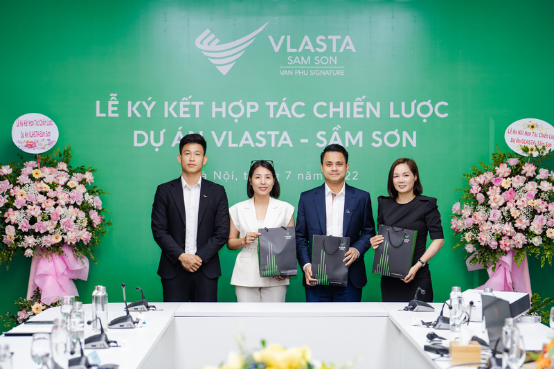Lễ ký kết hợp tác chiến lược dự án Vlasta – Sầm Sơn diễn ra tại Hà Nội ngày 15/7/2022 (Ảnh: vlastavanphu.vn)
