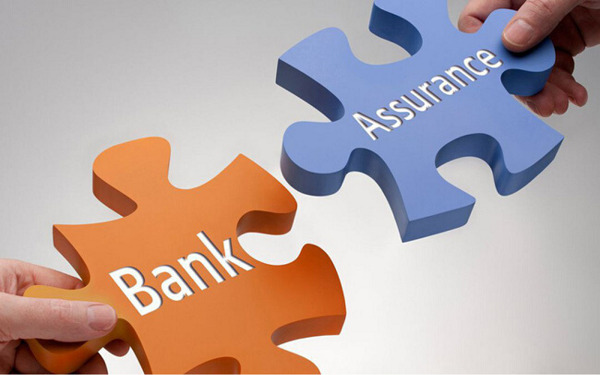 Hoạt động bancassurance còn tiềm ẩn nhiều rủi ro.