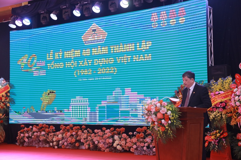 TS Đặng Việt Dũng – Chủ tịch THXDVN đã báo cáo về quá trình hình thành và các thành tựu đã đạt được của THXDVN sau 40 năm xây dựng và phát triển.
