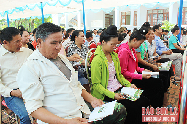 Ngân hàng Bưu điện Liên Việt Chi nhánh Sơn La tổ chức Hội nghị tư vấn vay vốn trồng cây mắc ca cho nông dân Sơn La.