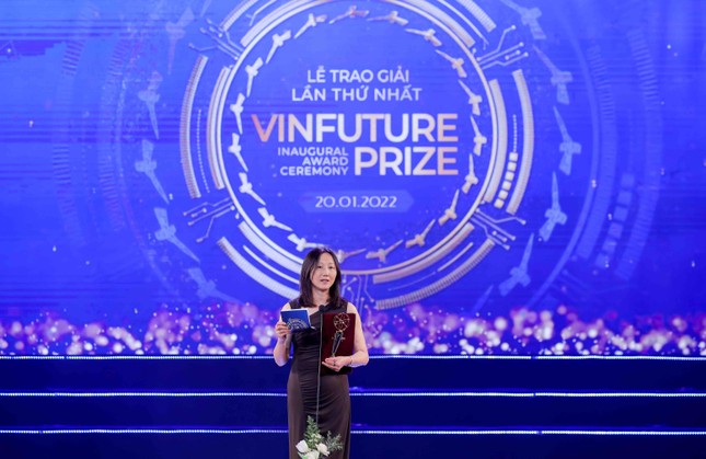 GS Zhenan Bao – Chủ nhân Giải đặc biệt dành cho Nhà khoa học nữ VinFuture mùa 1