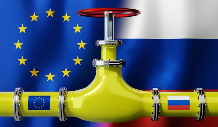 gas-pipeline-flags-of-european-union-and-russia-shut20221213104333