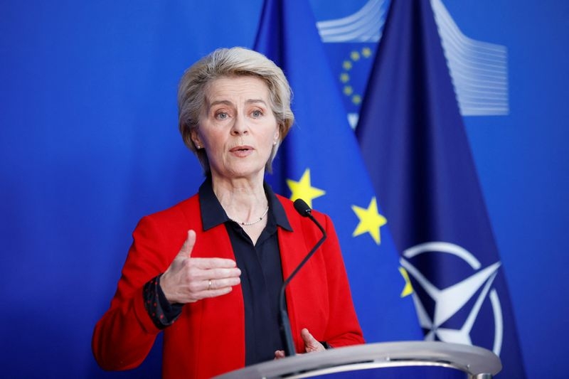 Ursula von der Leyen - Chủ tịch Ủy ban châu Âu