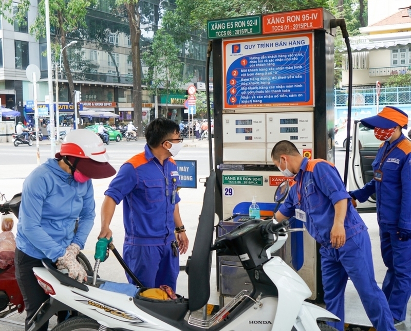 Giá xăng dầu đồng loạt giảm nhẹ trong kỳ điều hành ngày 21/2.