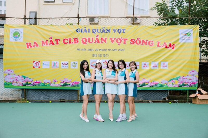 Những “bóng hồng” của giải đấu.