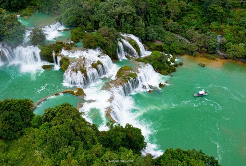 CVĐC Toàn cầu UNESCO Non nước Cao Bằng sở hữu nhiều danh lam thắng cảnh nổi tiếng.