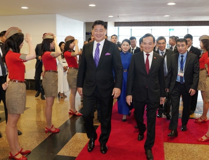 Lễ công bố đường bay mới của Vietjet diễn ra trong khuôn khổ Diễn đàn Doanh nghiệp Việt Nam - Mông Cổ nhân chuyến thăm Việt Nam của Tổng thống Mông Cổ Ukhnaagiin Khurelsukh.