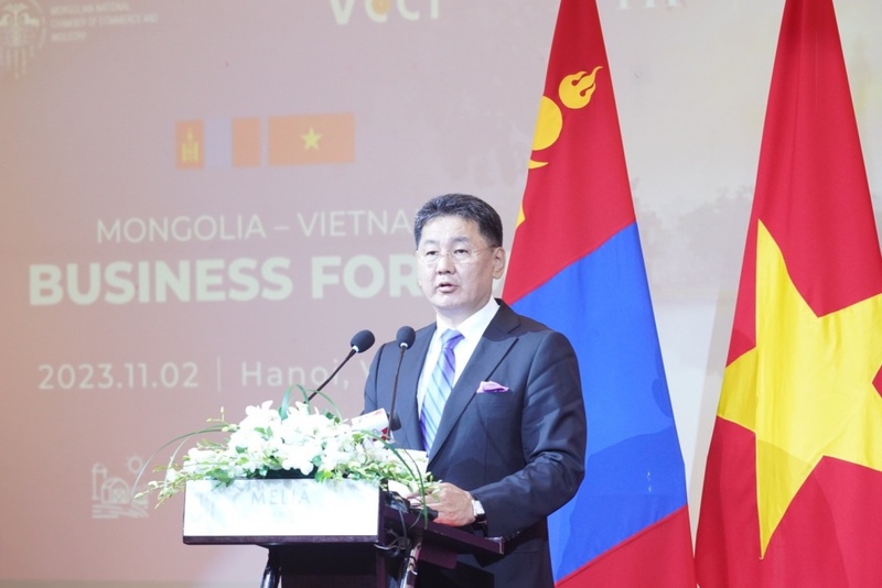 Tổng thống Mông Cổ Ukhnaagiin Khurelsukh phát biểu tại Diễn đàn Doanh nghiệp Việt Nam - Mông Cổ.