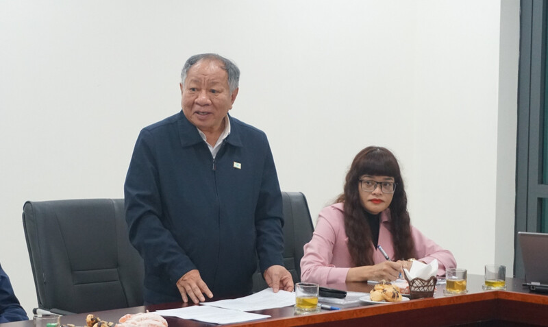 Ông Nguyễn Hữu Dũng - Chủ tịch Hiệp hội Nuôi biển Việt Nam phát biểu tại hội nghị.