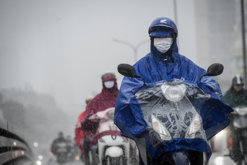 Trung Bộ tiếp tục có mưa lớn trong ngày và đêm nay.