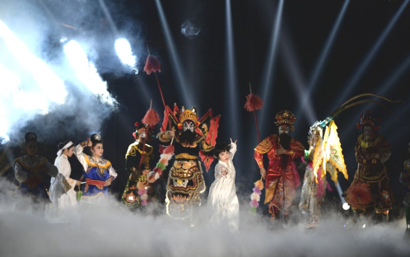 Chương trình nghệ thuật đặc sắc tại Lễ hội Thiết kế Sáng tạo Hà Nội 2023.