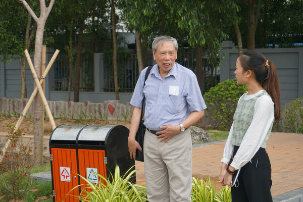 GS.TS Hoàng Xuân Cơ.
